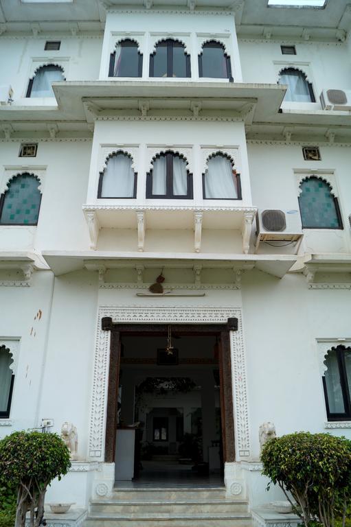 Karohi Haveli - A Heritage Hotel Udaipur Buitenkant foto