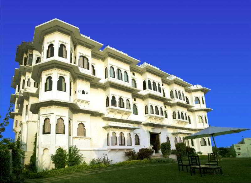 Karohi Haveli - A Heritage Hotel Udaipur Buitenkant foto